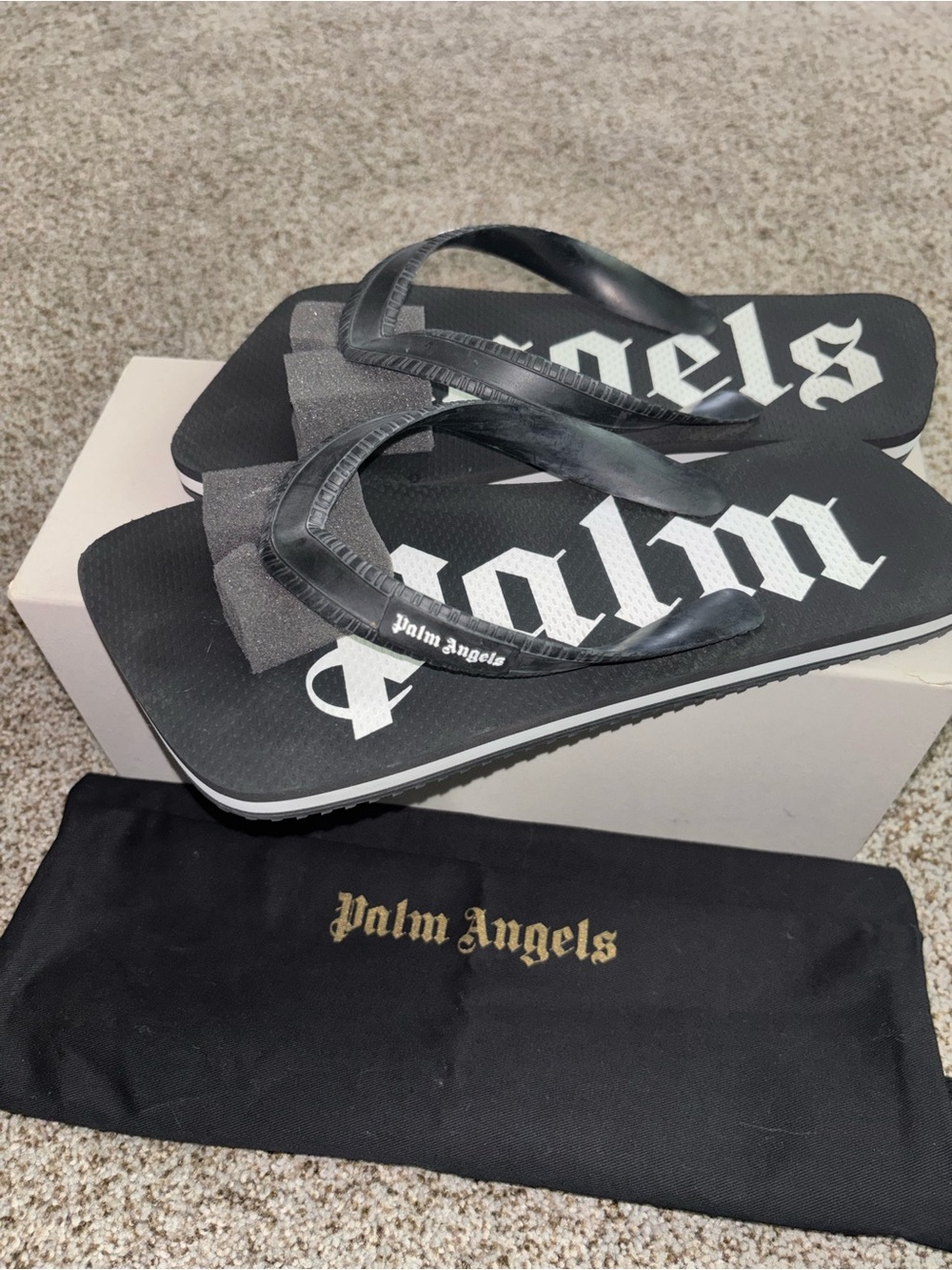 Palm Angels Black and White Logo Flip Flops - Picture 2 of 11